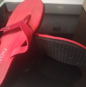New Bebe flip flops